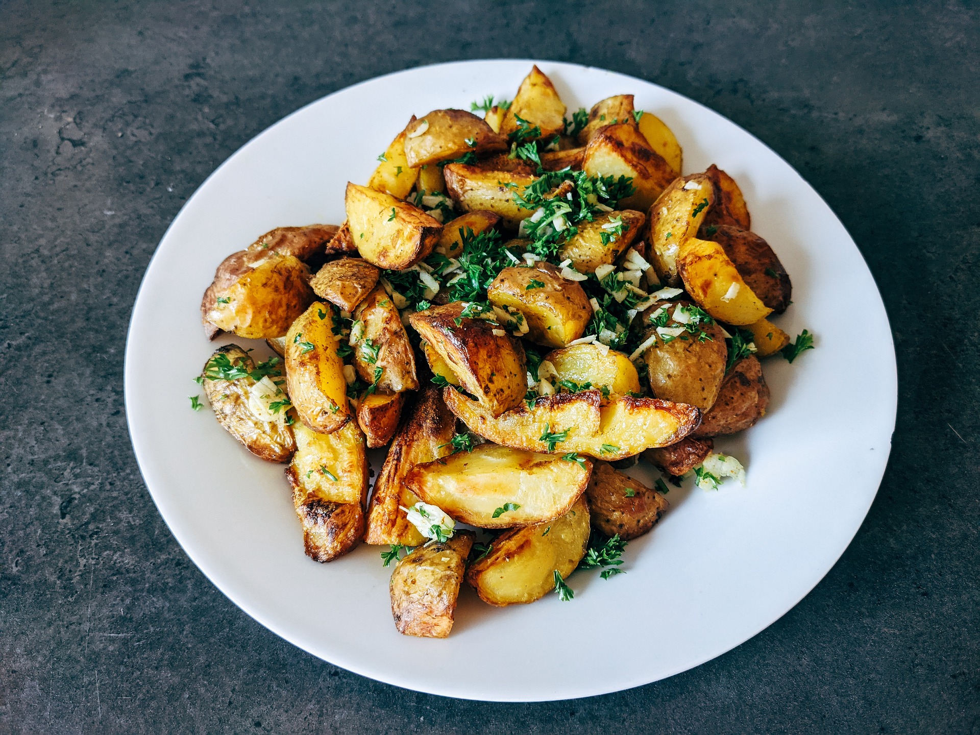 Garlic Potato Wedges
